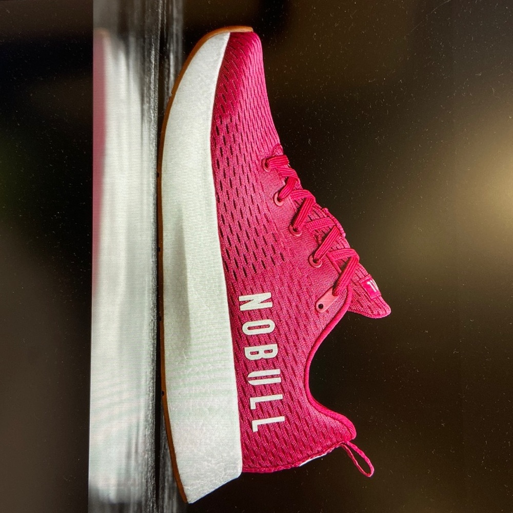 NWT NoBull Runner+ Magenta/White